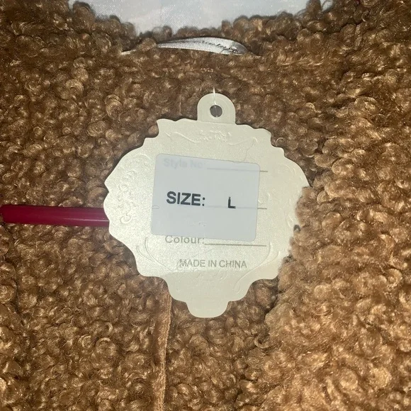 chaleco calientito,color café ,nuevo,Sz L ,$50 - Picture 7 of 11